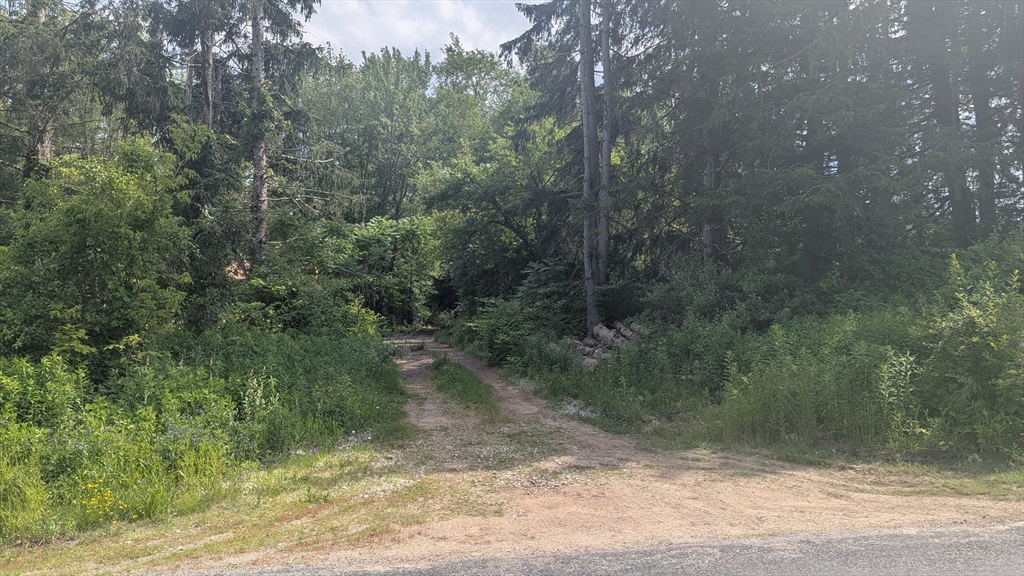 Lot 0 North Sturbridge Road Charlton, MA 01507 - Photo 7 of 11