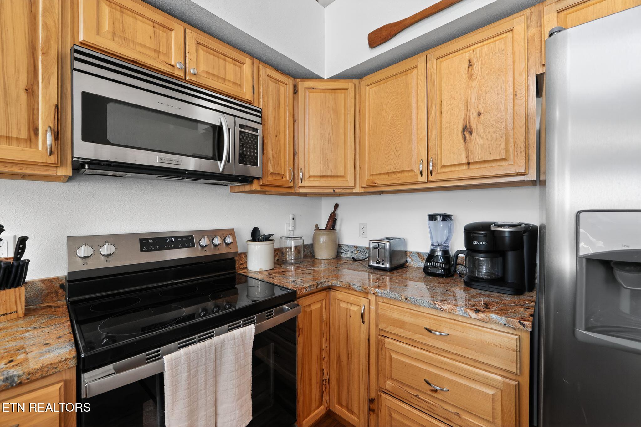 945 Cedar Springs Valley Road Sevierville, TN 37876 - Photo 21 of 44 25