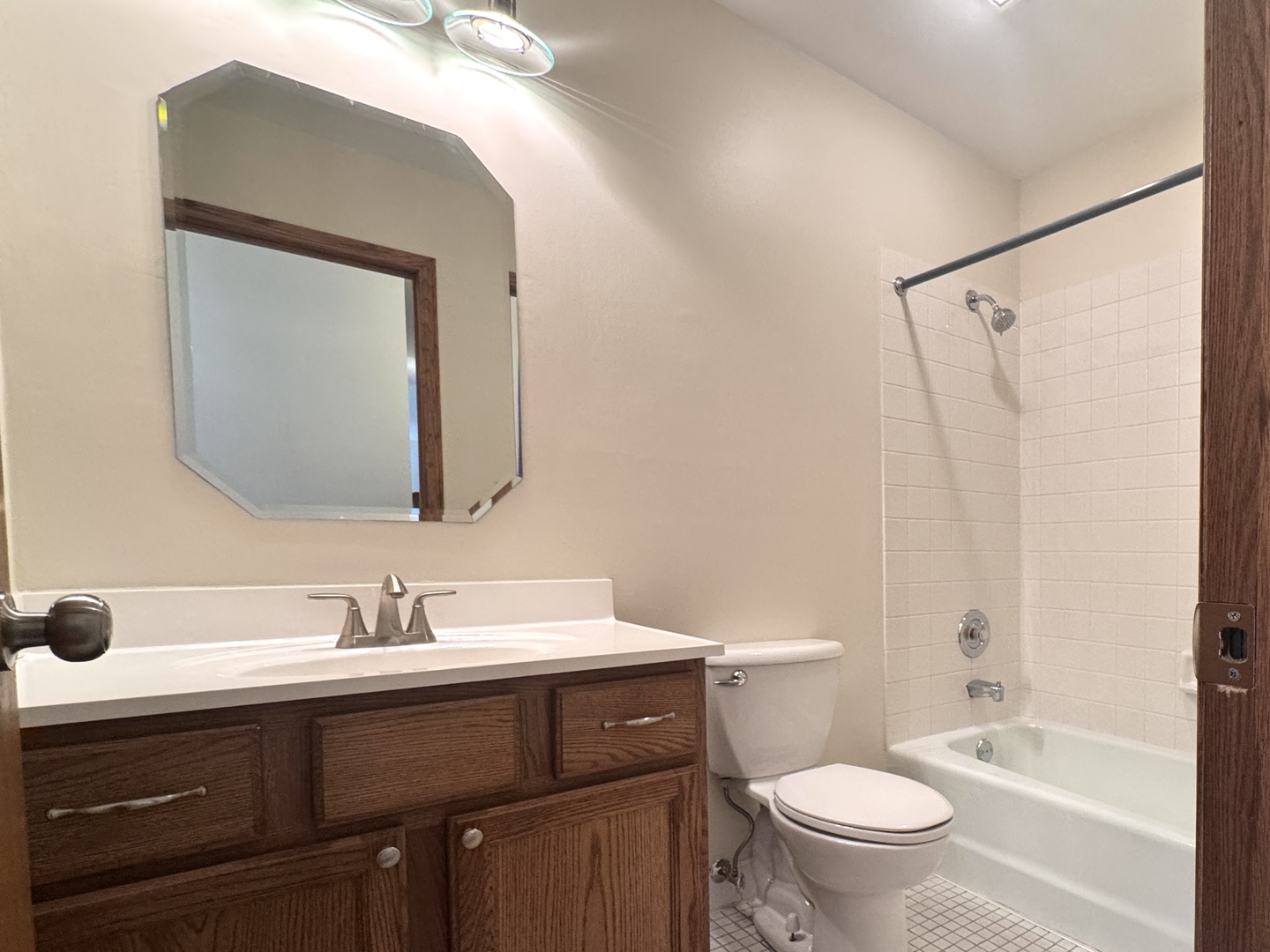 440 Raintree Court, Unit 3G Glen Ellyn, IL 60137 - Photo 20 of 35