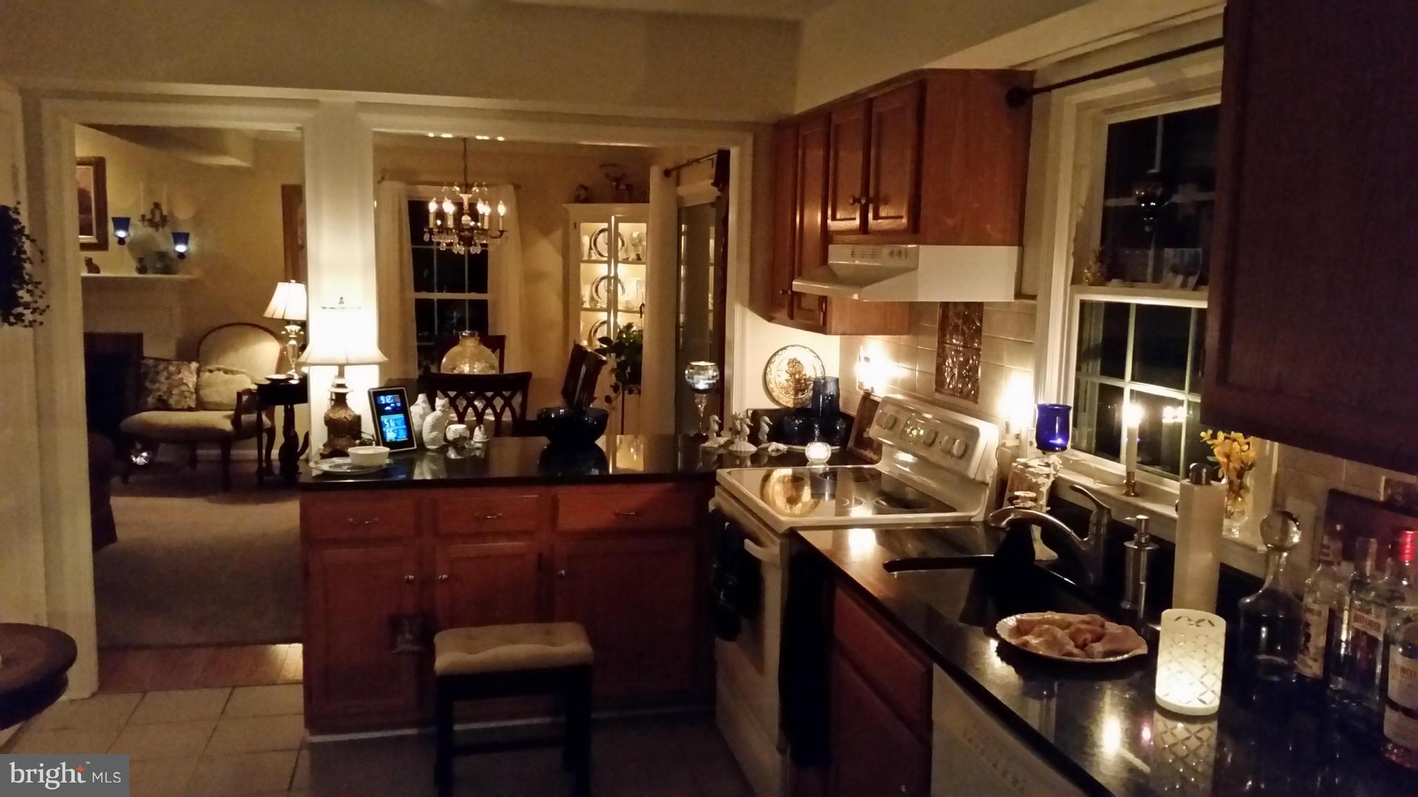 4 Oxley Square Road Gaithersburg, MD 20877 - Photo 5 of 13 Kitchen