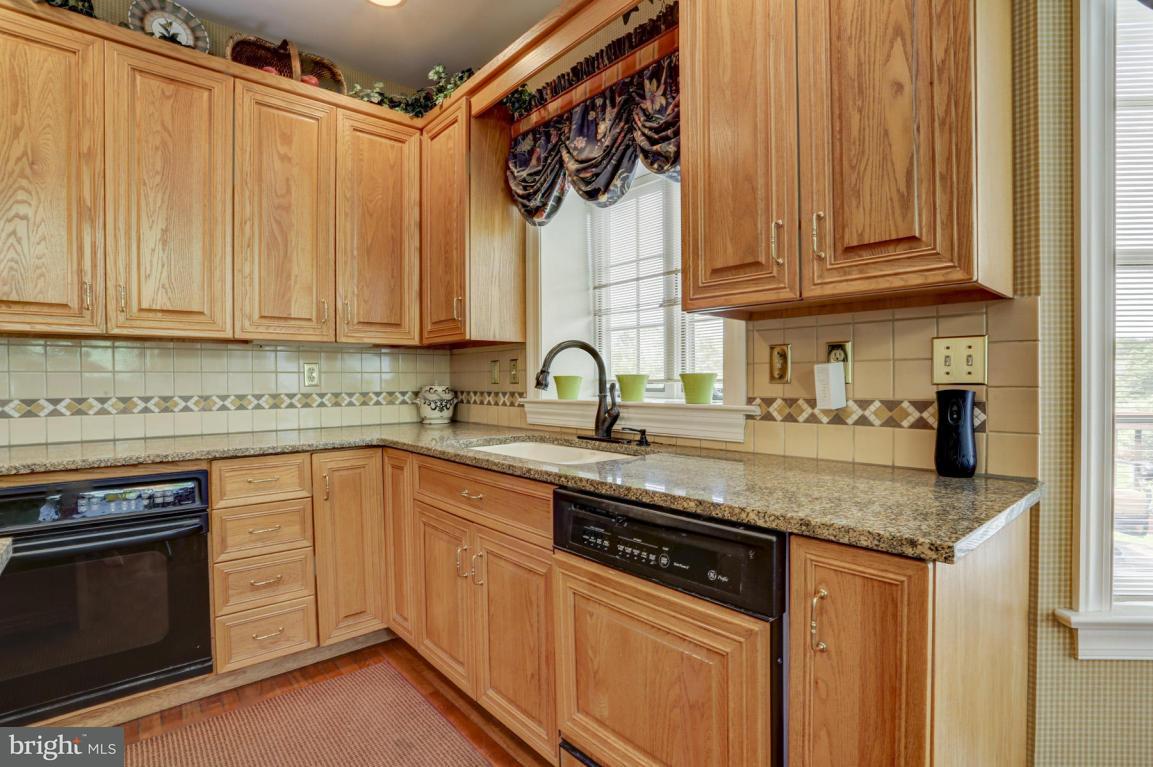 3034 Weaver Road Lititz, PA 17543 - Photo 8 of 42