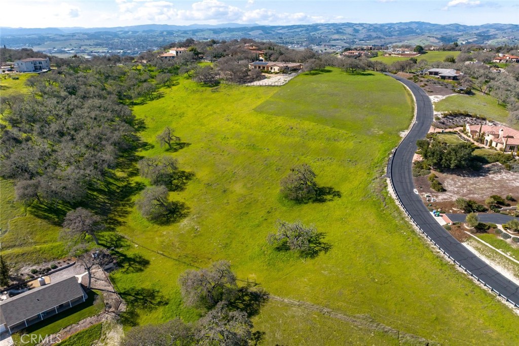 1855 Hanging Tree Road Templeton, CA 93465 - Photo 4 of 20