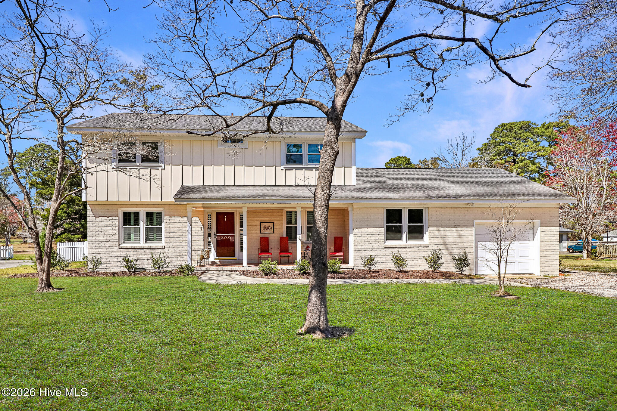 3208 Country Club Rd