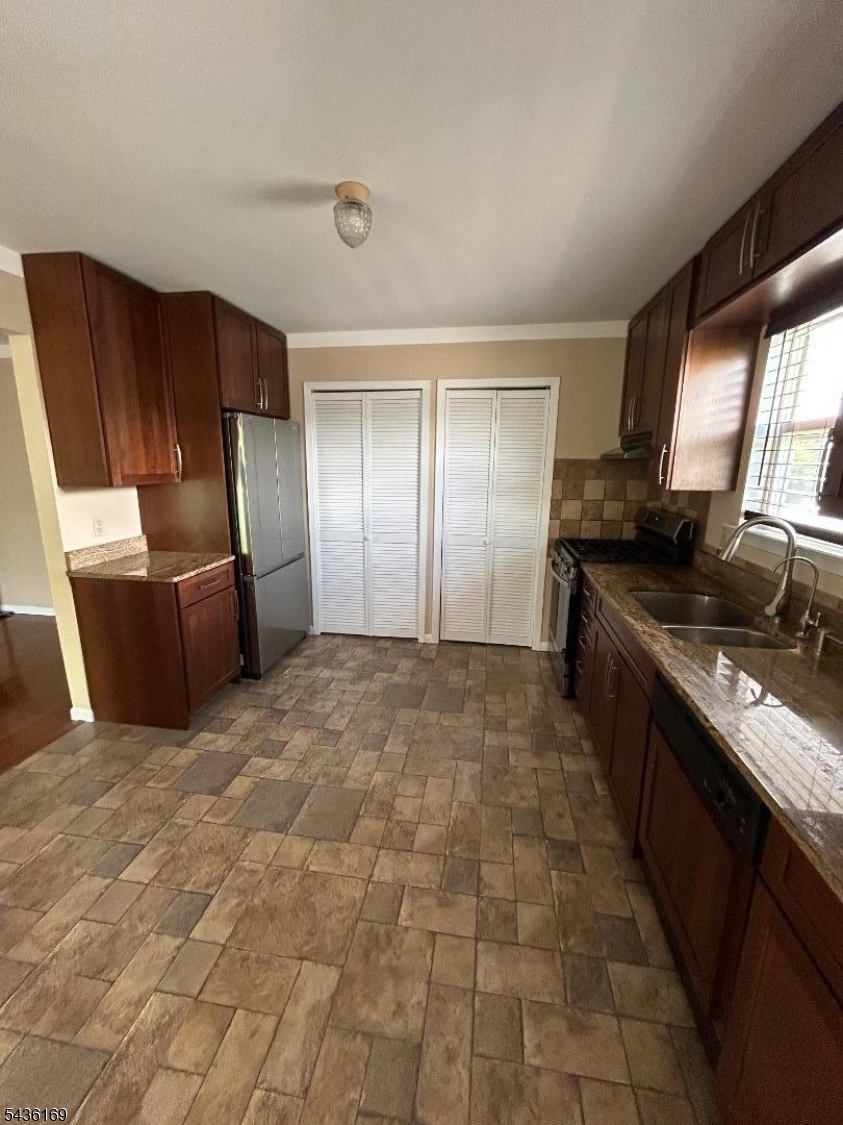 32 Rebecca Road East Hanover, NJ 07936 - Photo 7 of 23