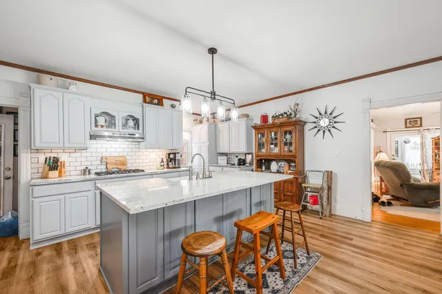 $399,000 | 87225 600th Avenue, Alpha, MN 56111