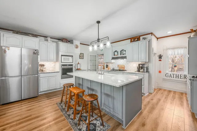 $399,000 | 87225 600th Avenue, Alpha, MN 56111