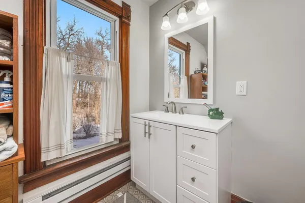 $399,000 | 87225 600th Avenue, Alpha, MN 56111