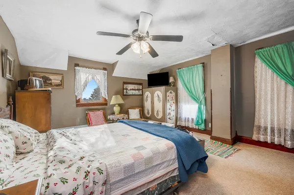 $399,000 | 87225 600th Avenue, Alpha, MN 56111