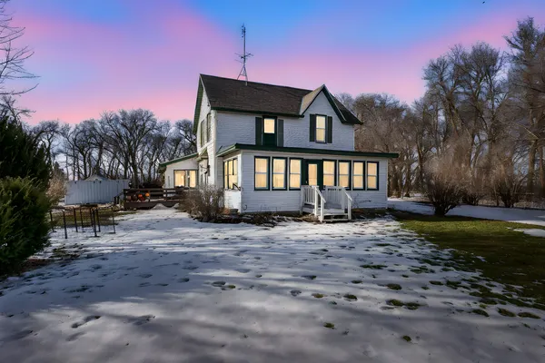 $399,000 | 87225 600th Avenue, Alpha, MN 56111