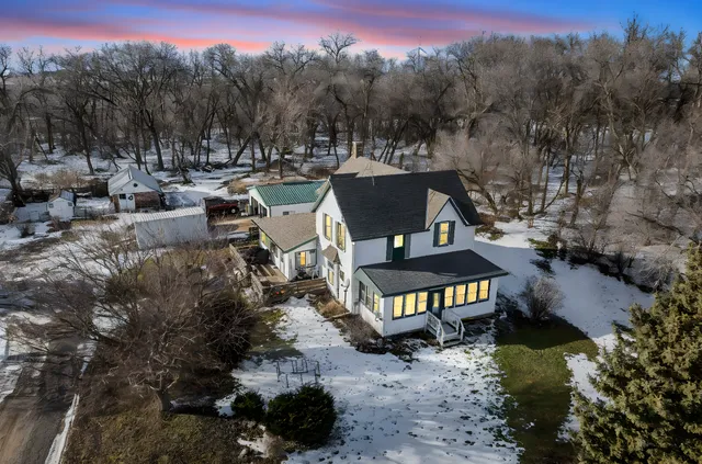 $399,000 | 87225 600th Avenue, Alpha, MN 56111