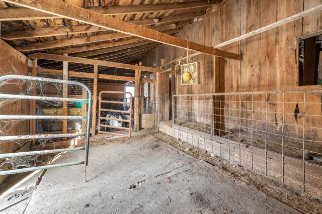 $399,000 | 87225 600th Avenue, Alpha, MN 56111