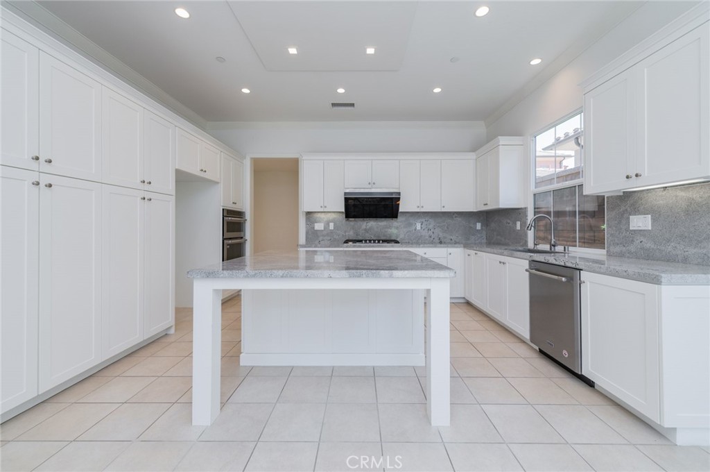 60 Quentin Irvine, CA 92620 - Photo 2 of 30