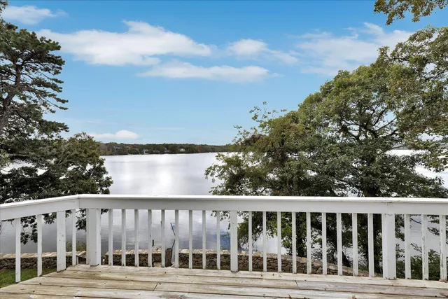 $1,999,500 | 90 Lakewood Drive, Mashpee, MA 02649