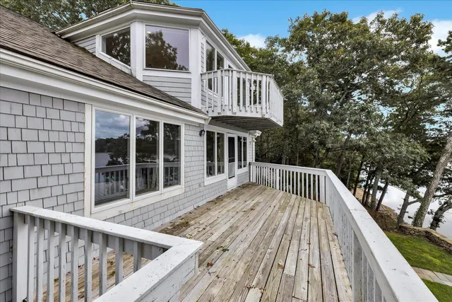 $1,999,500 | 90 Lakewood Drive, Mashpee, MA 02649