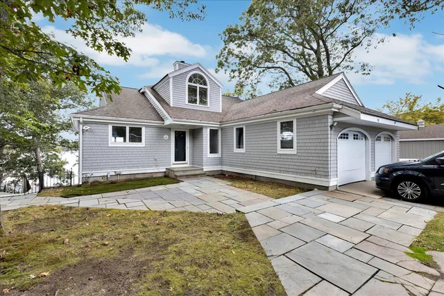 $1,999,500 | 90 Lakewood Drive, Mashpee, MA 02649