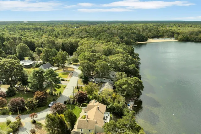 $1,999,500 | 90 Lakewood Drive, Mashpee, MA 02649