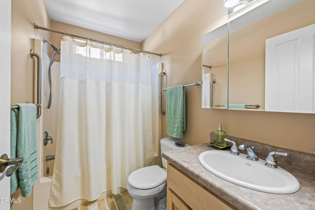 31195 Brush Creek Road Fort Bragg, CA 95437 - Photo 24 of 36 Guest Bathroom