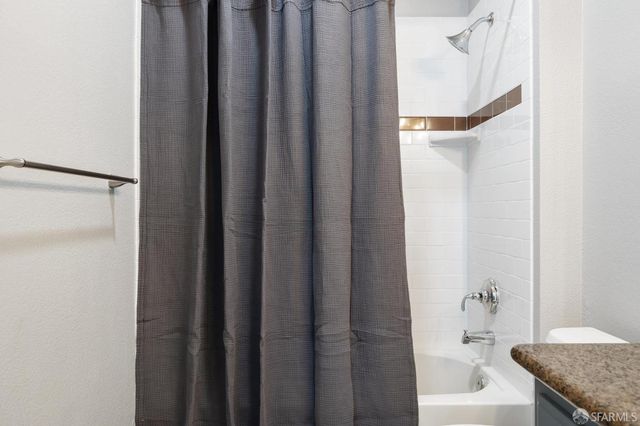 $425,000 | 123 Lakeshore Court, Richmond, CA 94804