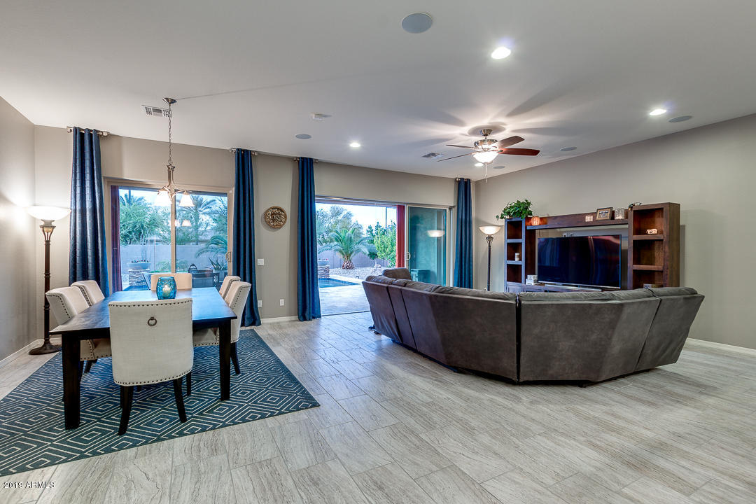 15658 West Berkeley Road Goodyear, AZ 85395 - Photo 6 of 39 06-Berkeley