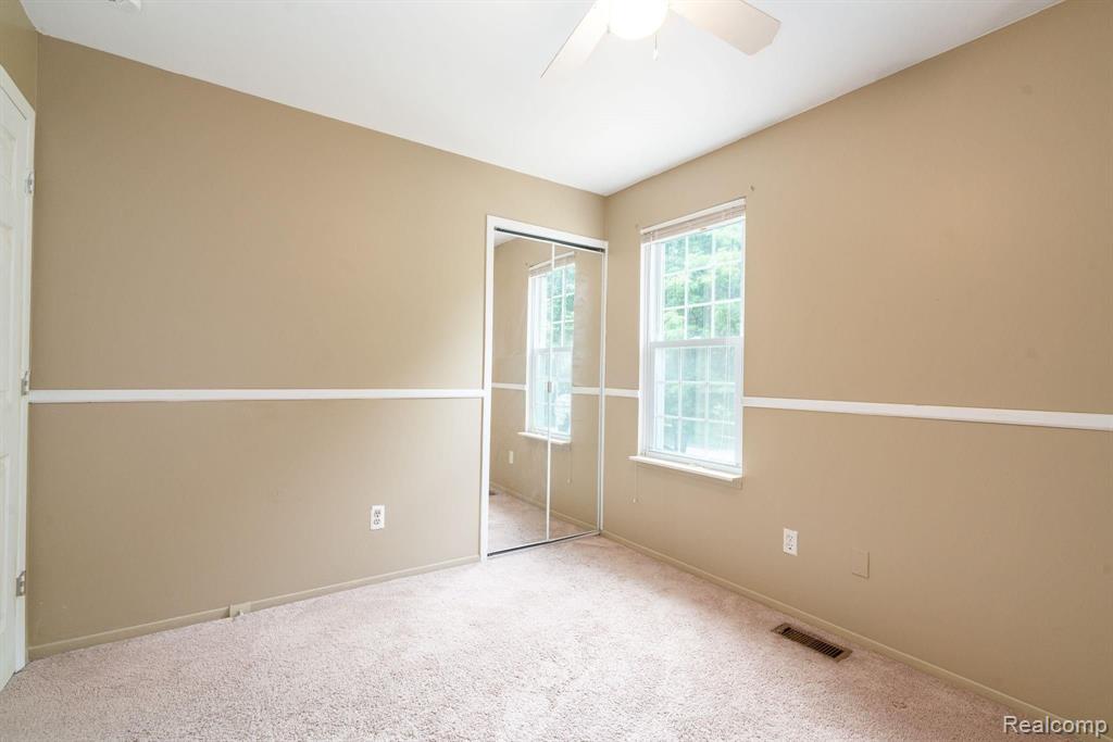 645 Worthington Road Canton, MI 48188 - Photo 17 of 30