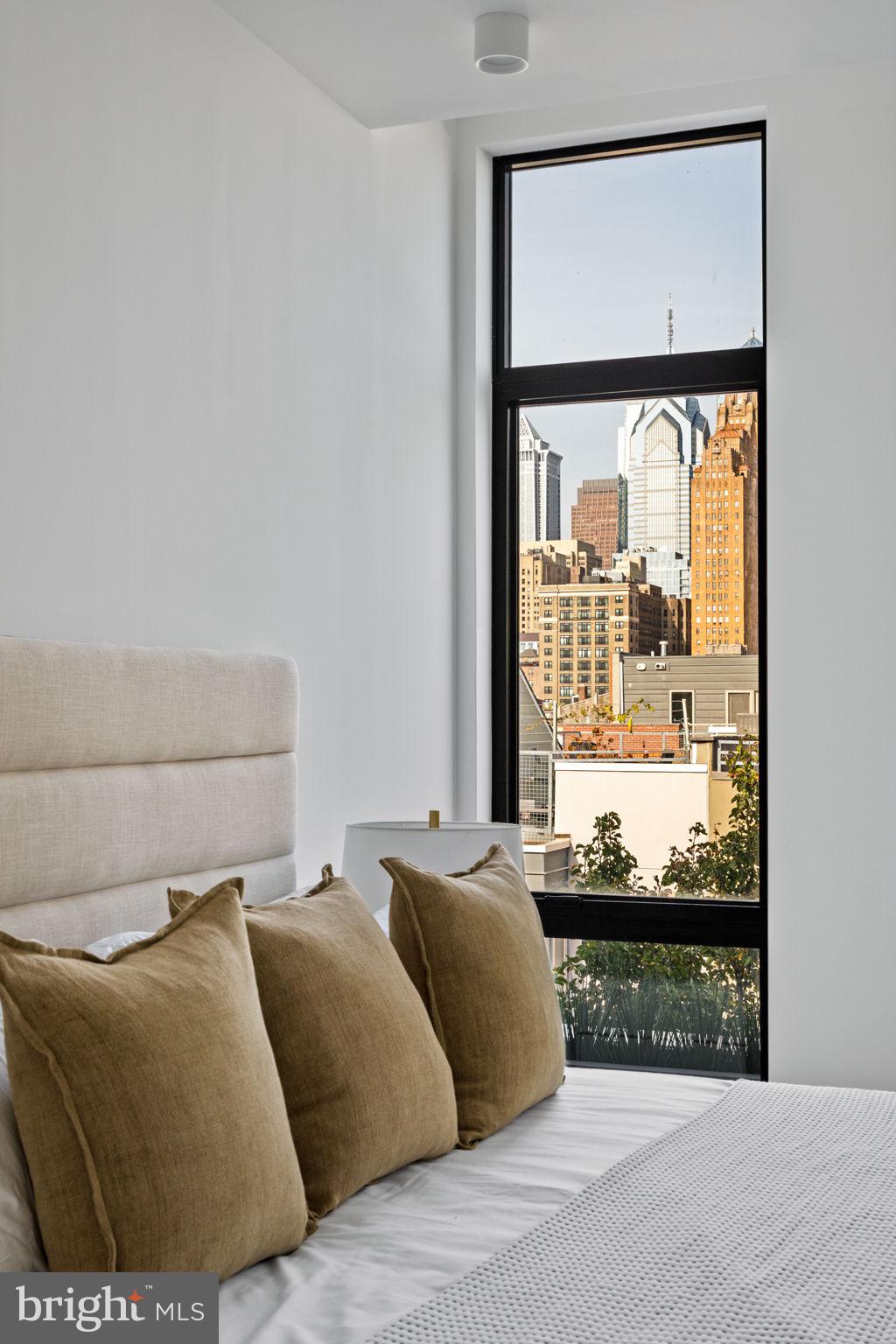 1428 Kenilworth Street Philadelphia, PA 19146 - Photo 29 of 58 a living room with a large window