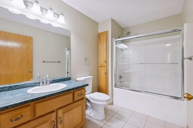 $285,000 | 7095 Ivy Ridge Lane, Circle Pines, MN 55014