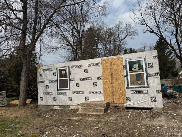 $120,000 | 2935 Jackson Boulevard, Highland, MI 48356