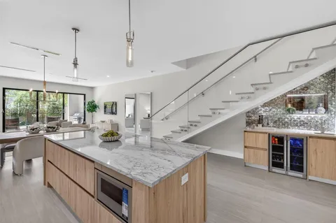 $1,475,000 | 912 Southeast 13th Street, Fort Lauderdale, FL 33316