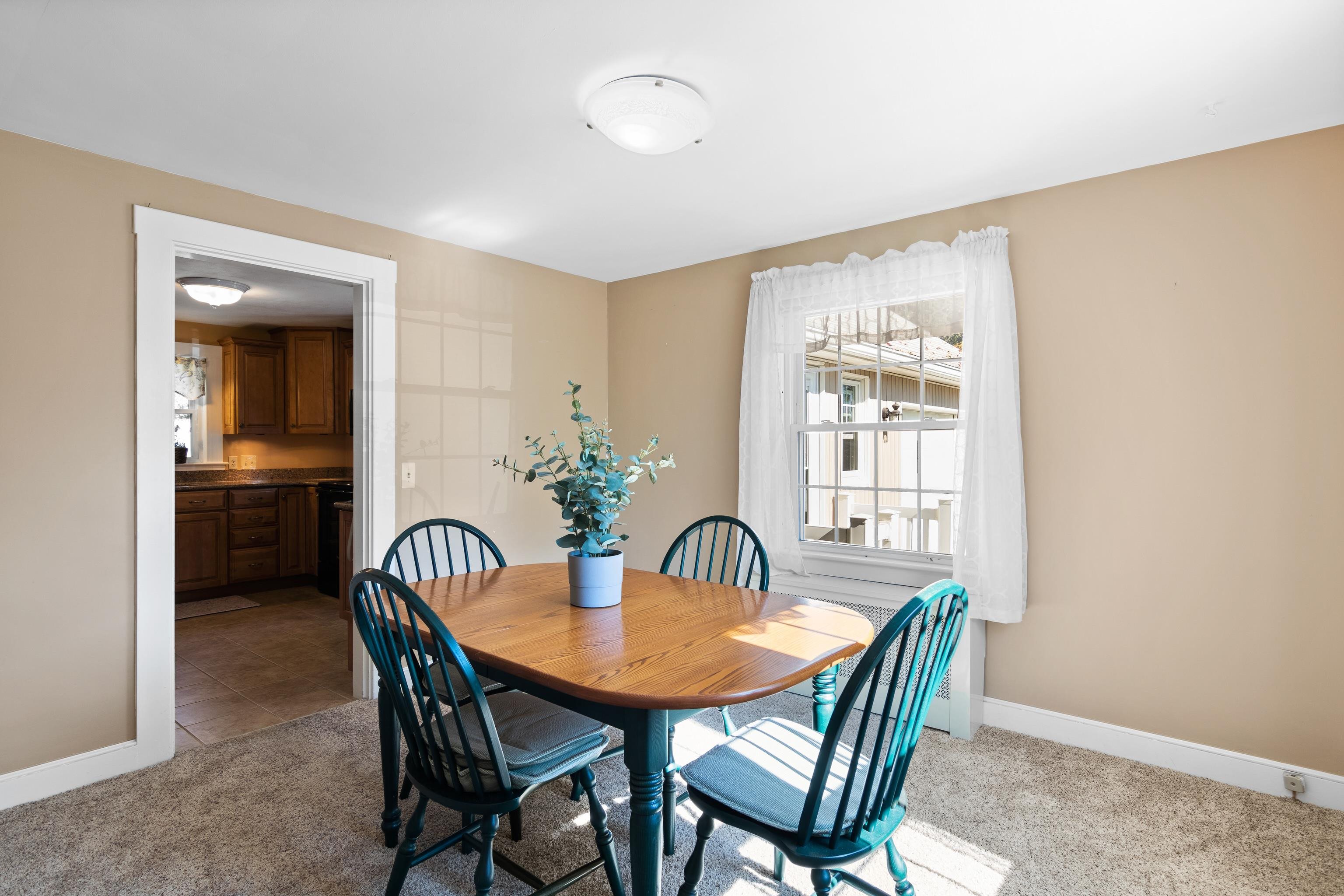 8 Hawthorne Road Dover, NH 03820 - Photo 14 of 40 Gallery Image 14