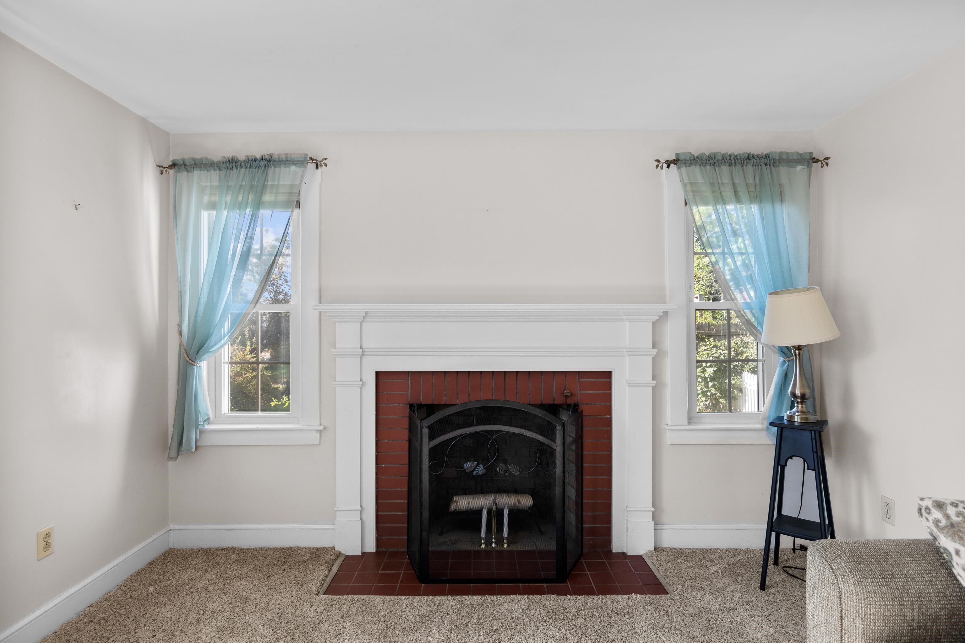 8 Hawthorne Road Dover, NH 03820 - Photo 21 of 40 Gallery Image 21