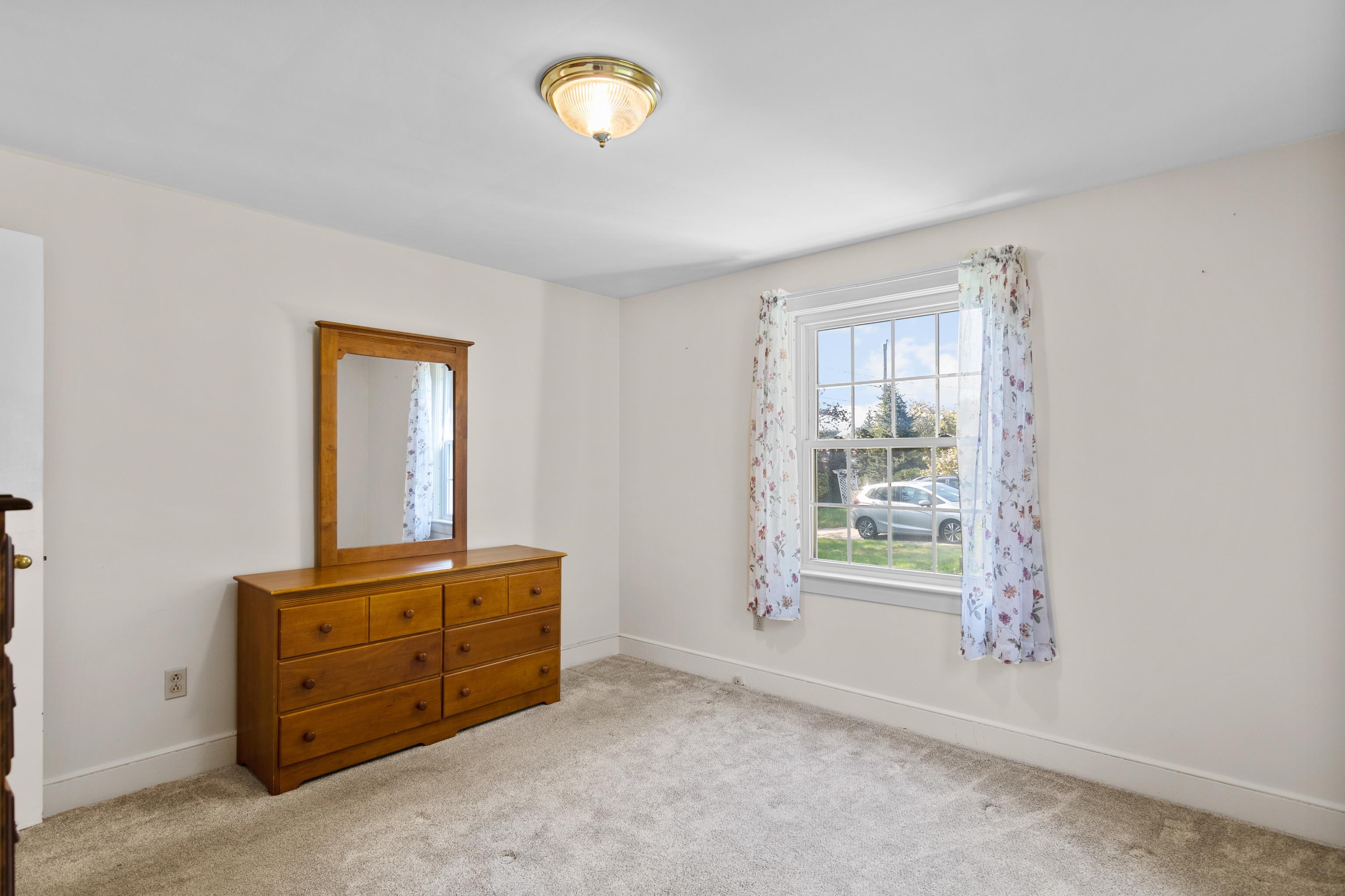 8 Hawthorne Road Dover, NH 03820 - Photo 25 of 40 Gallery Image 25