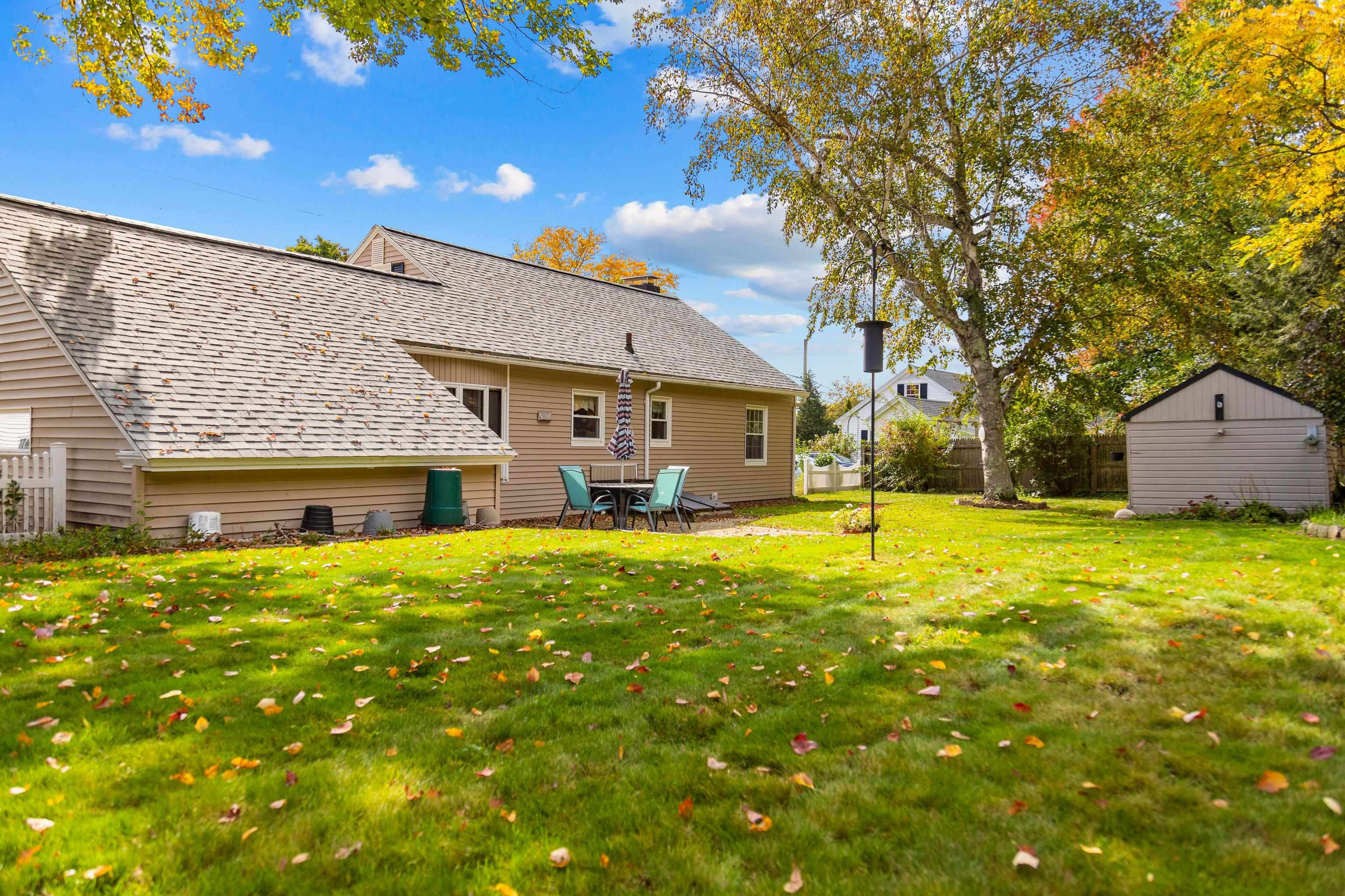 8 Hawthorne Road Dover, NH 03820 - Photo 37 of 40 Gallery Image 37