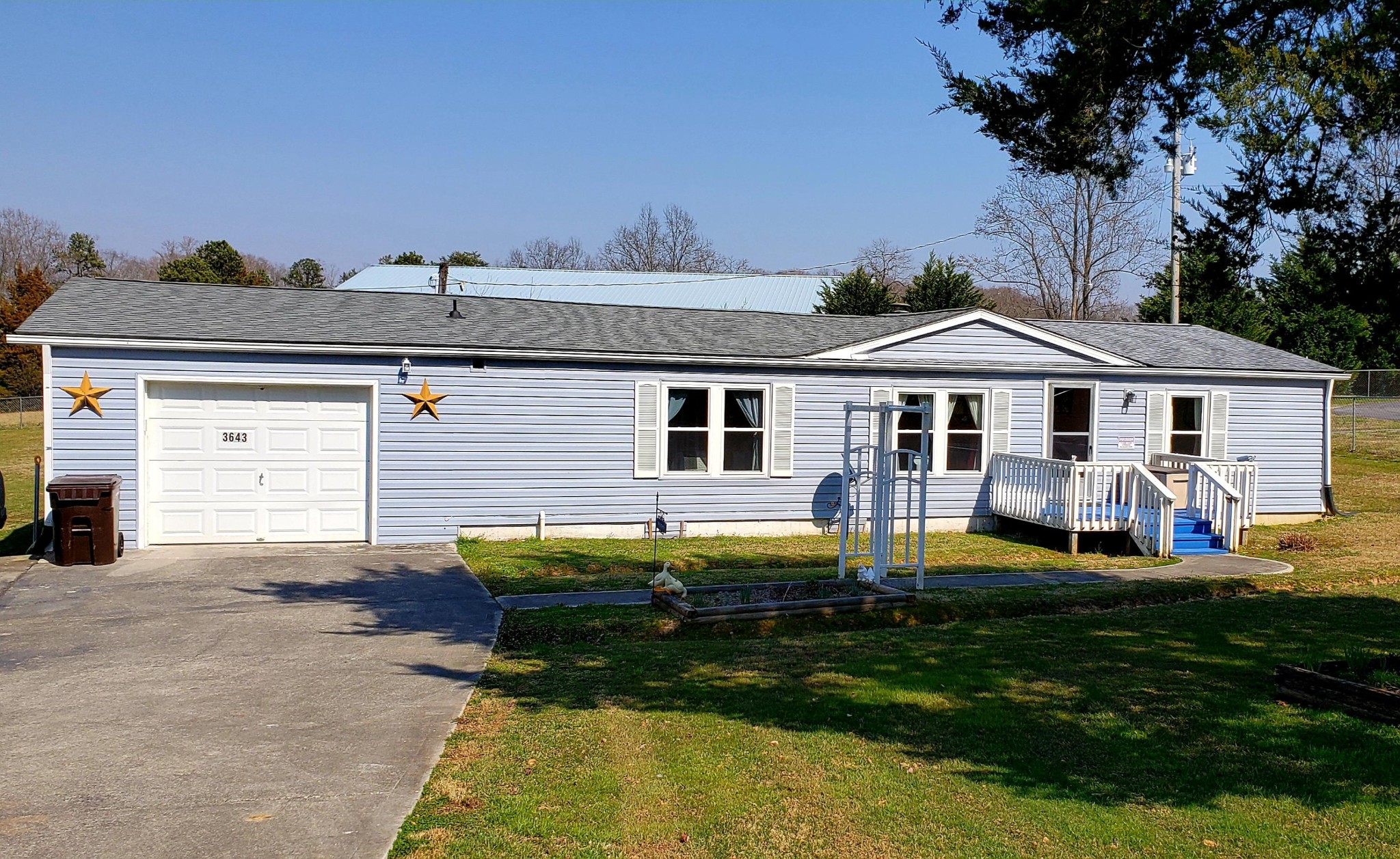 3643 Loudon Ridge Road Lenoir City, TN 37771 - Photo 1 of 5 Gallery Image 1