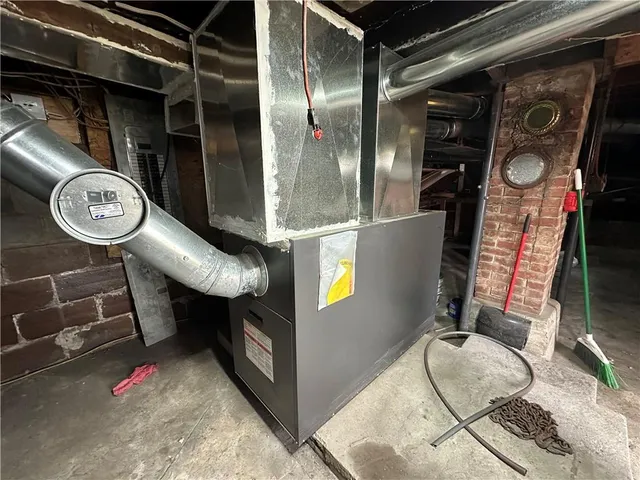 $35,000 | 10042 Highway 553, Mentcle, PA 15761