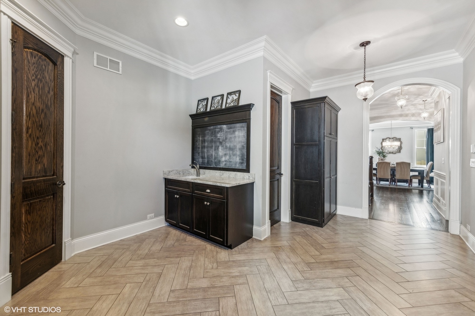 507 Rex Boulevard Elmhurst, IL 60126 - Photo 11 of 58