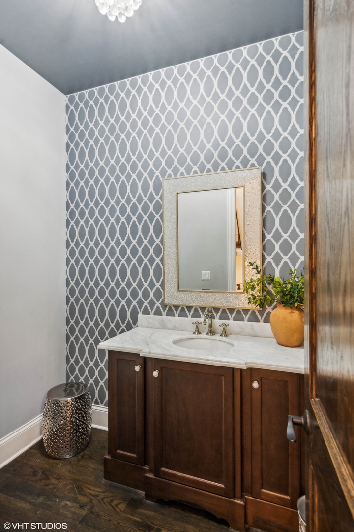 507 Rex Boulevard Elmhurst, IL 60126 - Photo 9 of 58