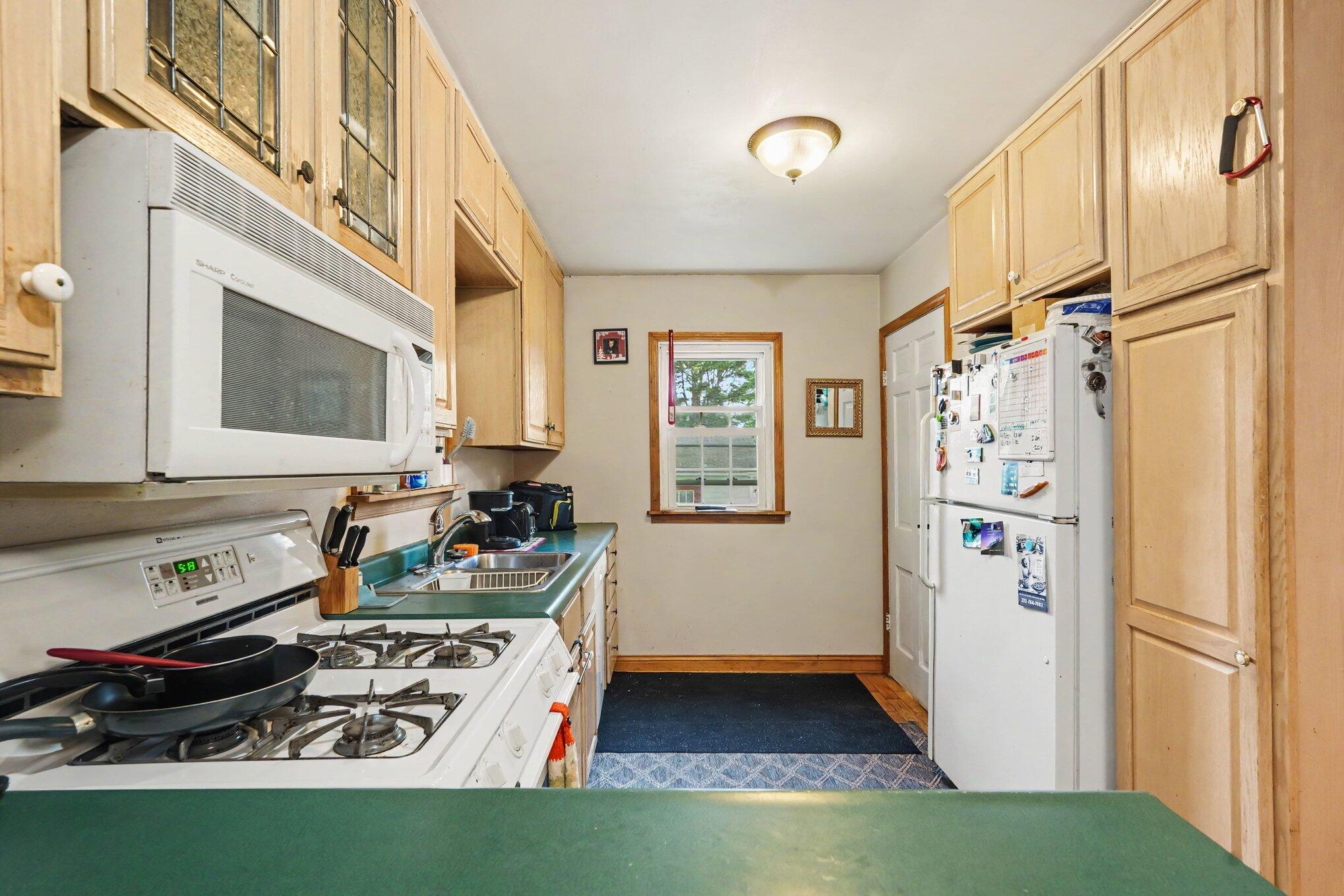 6516 Martin Road Muskegon, MI 49441 - Photo 9 of 34 012_file_7502