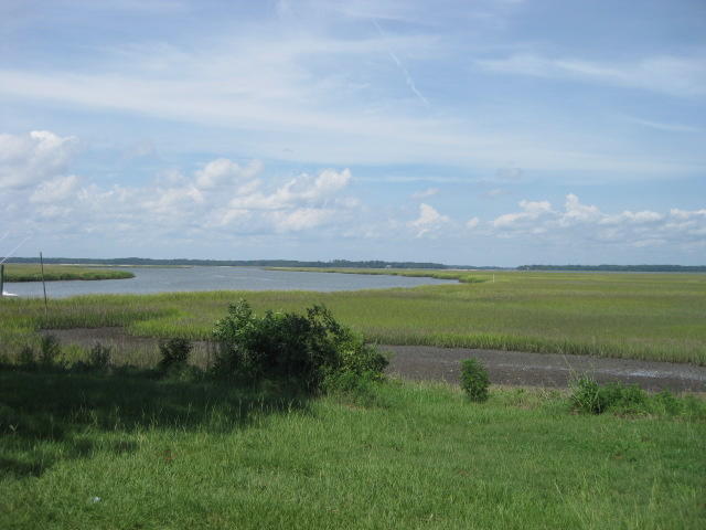 2 Wharf Ferry Road Edisto Island, SC 29438 - Photo 14 of 27 2 Wharf Ferry Road 004