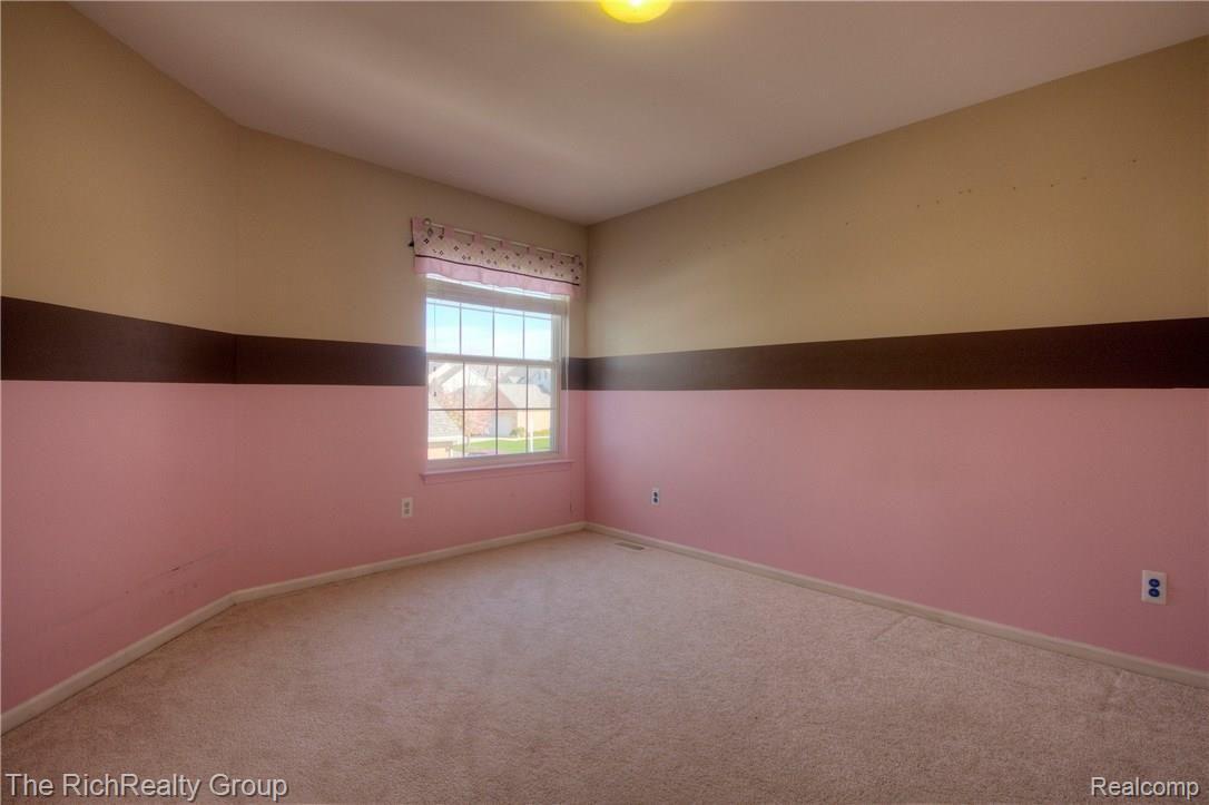 560 Cherry Grove Road Canton, MI 48188 - Photo 61 of 69 59_fb37.jpg