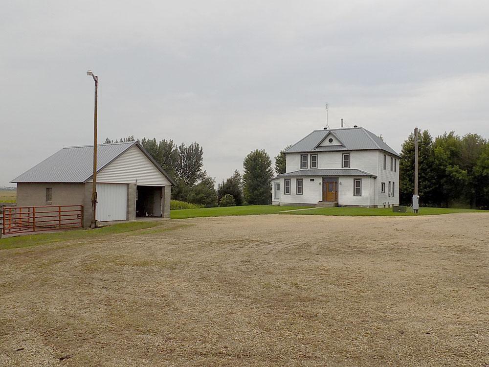 39243 561st Avenue New Ulm, MN 56073 - Photo 5 of 40