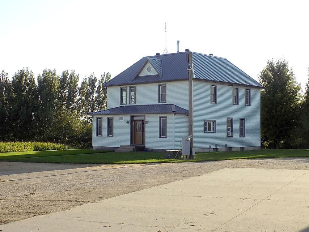 39243 561st Avenue New Ulm, MN 56073 - Photo 7 of 40