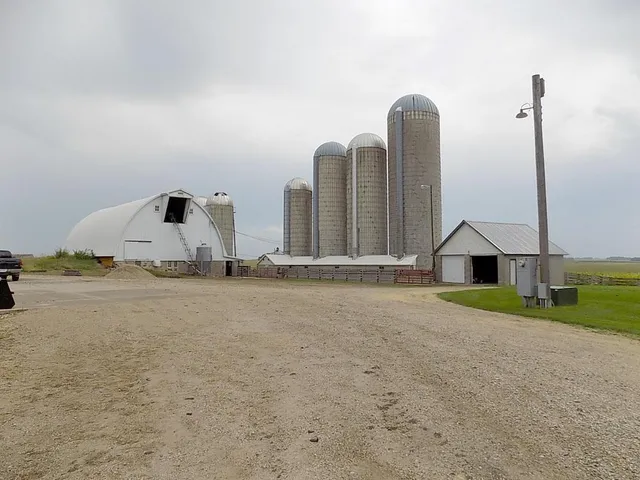 $549,900 | 39243 561st Avenue, New Ulm, MN 56073