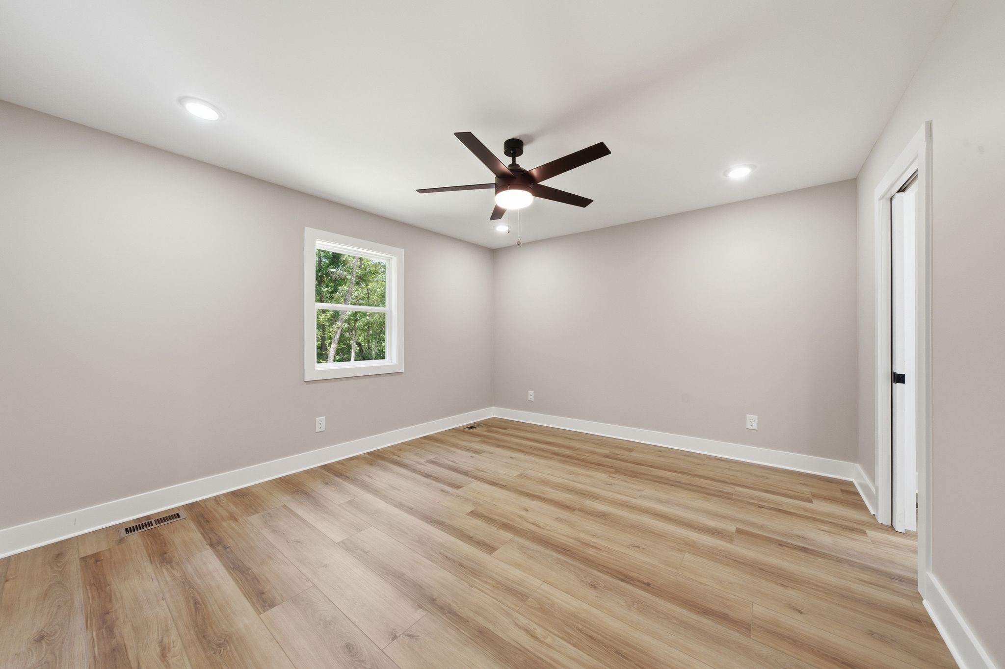 700 Hillcrest Road Waverly, TN 37185 - Photo 20 of 32