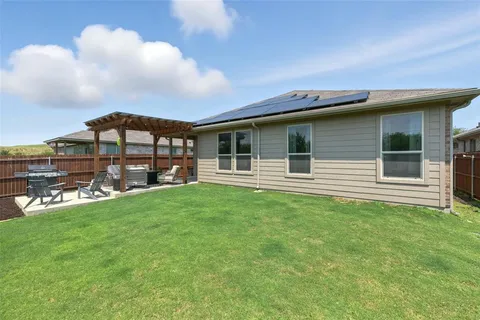 $399,900 | 712 Finchley Drive, Fort Worth, TX 76247