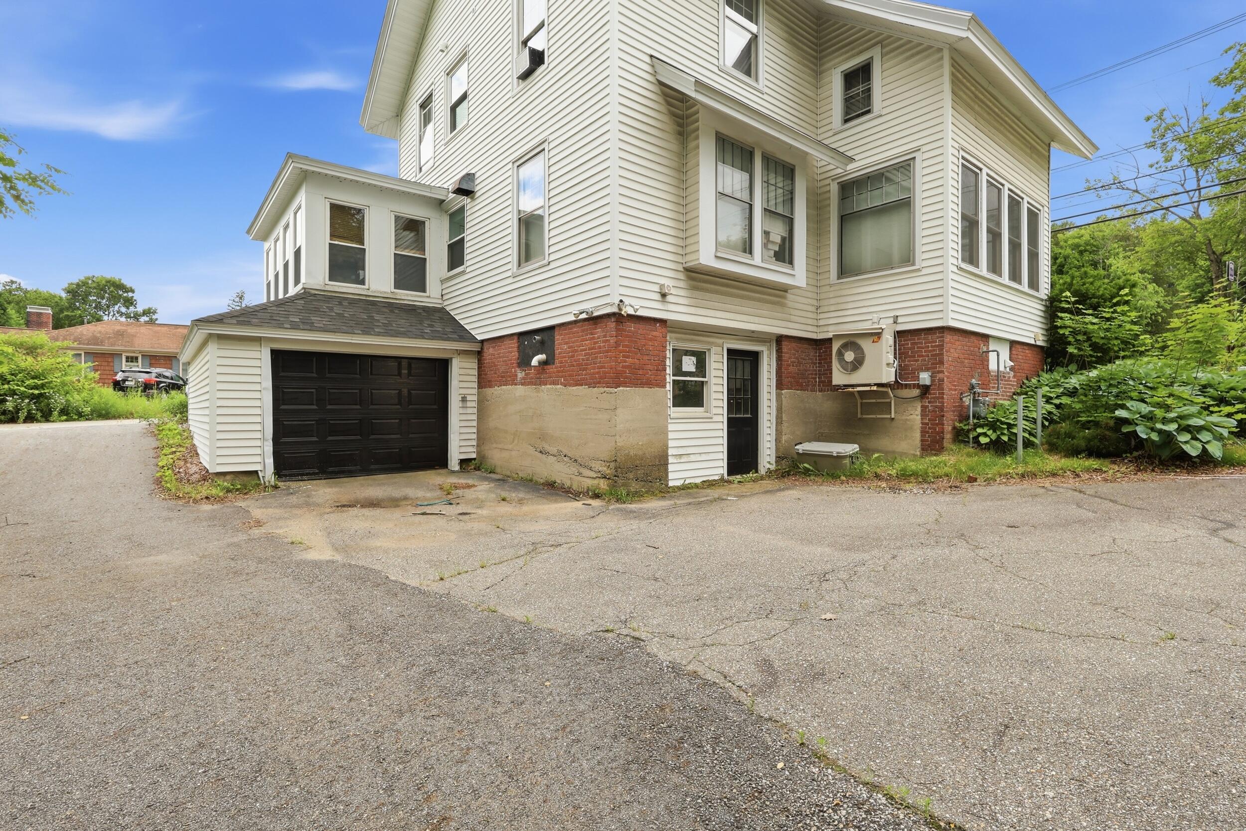 643 Main Street Lewiston, ME 04240 - Photo 4 of 52 28_breauxmediaco_027