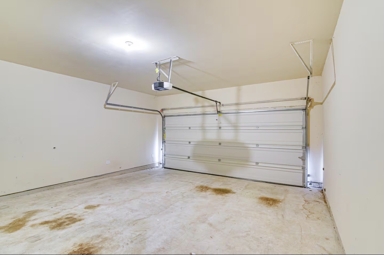 15015 Winter Valley Court Humble, TX 77396 - Photo 31 of 39 a view of a room with an empty space