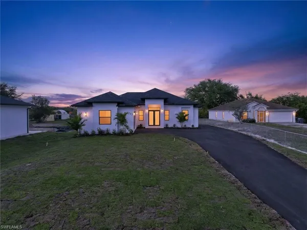 $549,900 | 4237 22nd Avenue Northeast, Naples, FL 34120