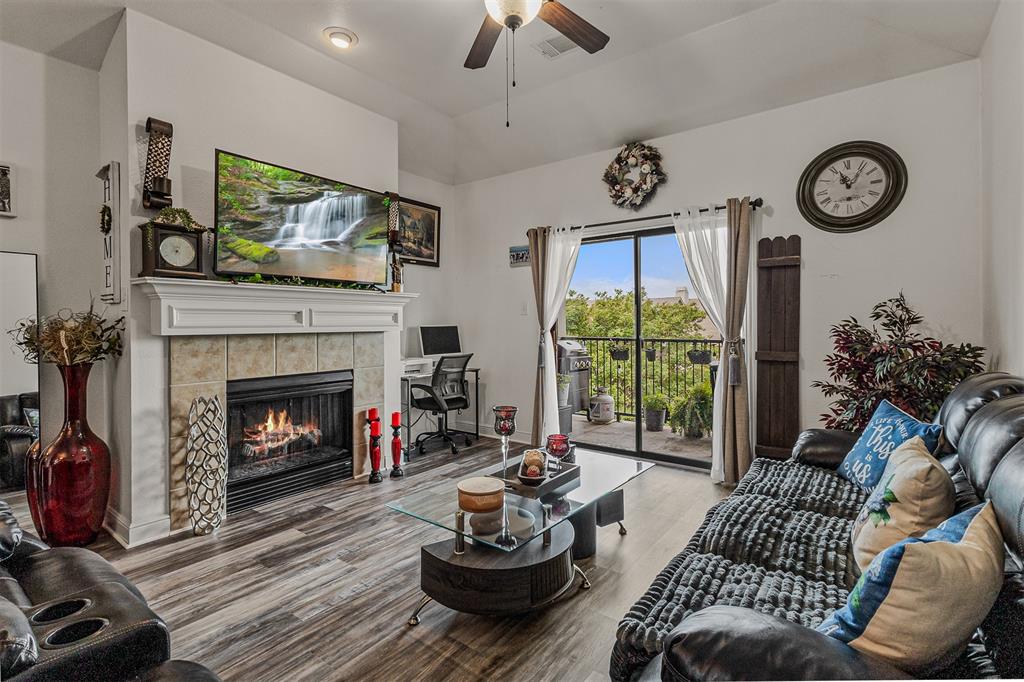 1881 Signal Ridge Place Rockwall, TX 75032 - Photo 2 of 16
