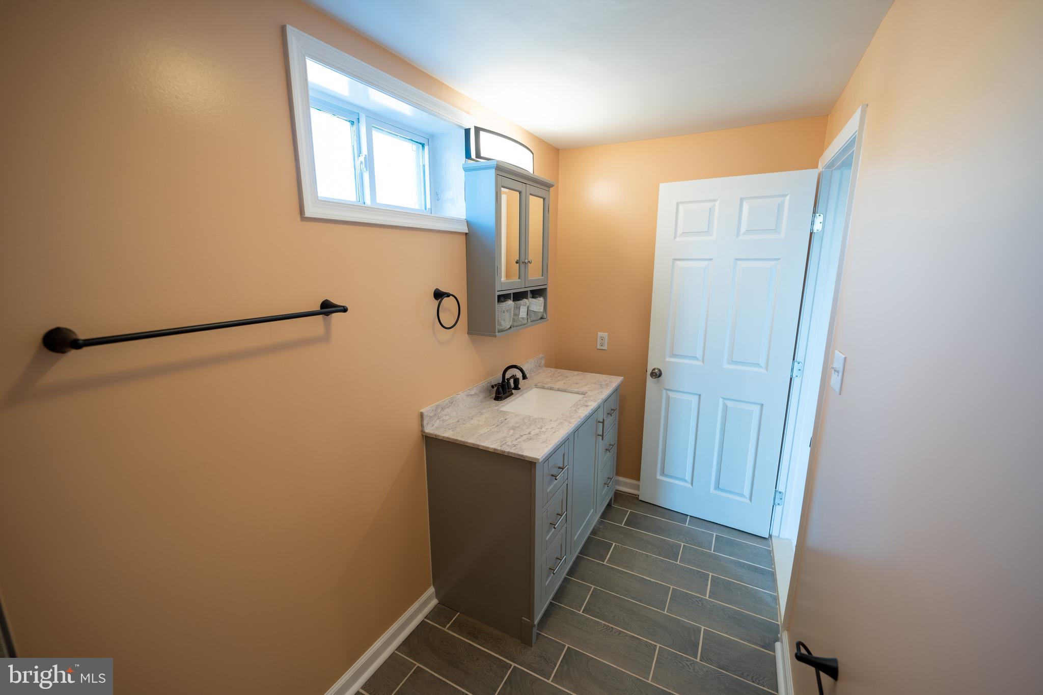 3310 Westerwald Avenue Baltimore, MD 21218 - Photo 11 of 44 !st floor bath