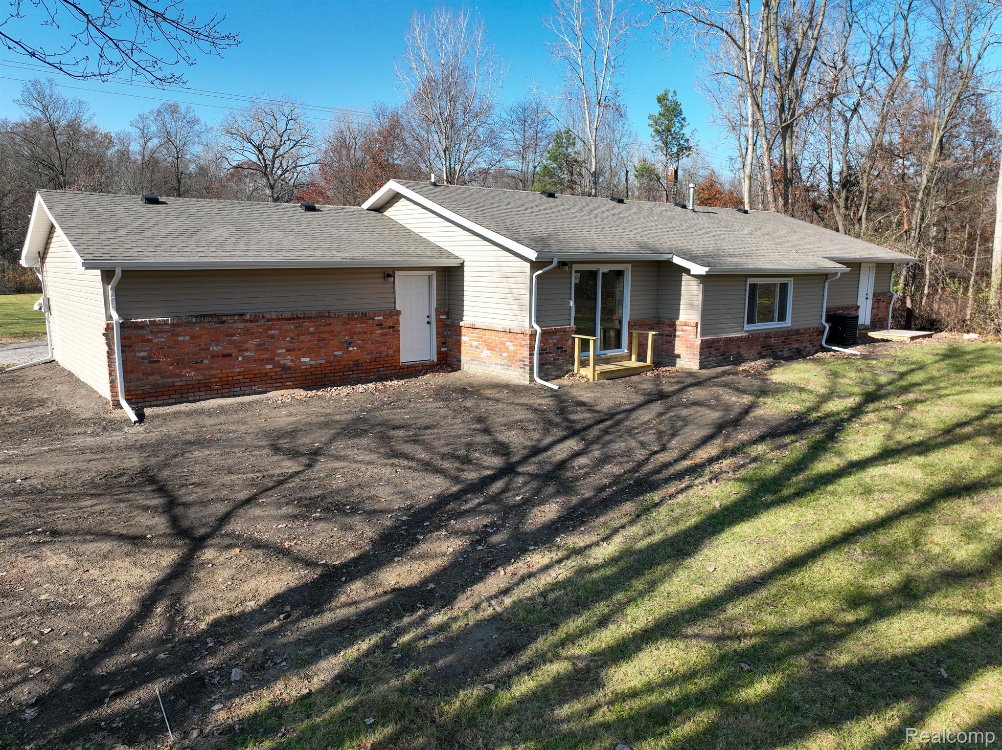 26401 Sumpter Road Belleville, MI 48111 - Photo 4 of 23 Gallery Image 4